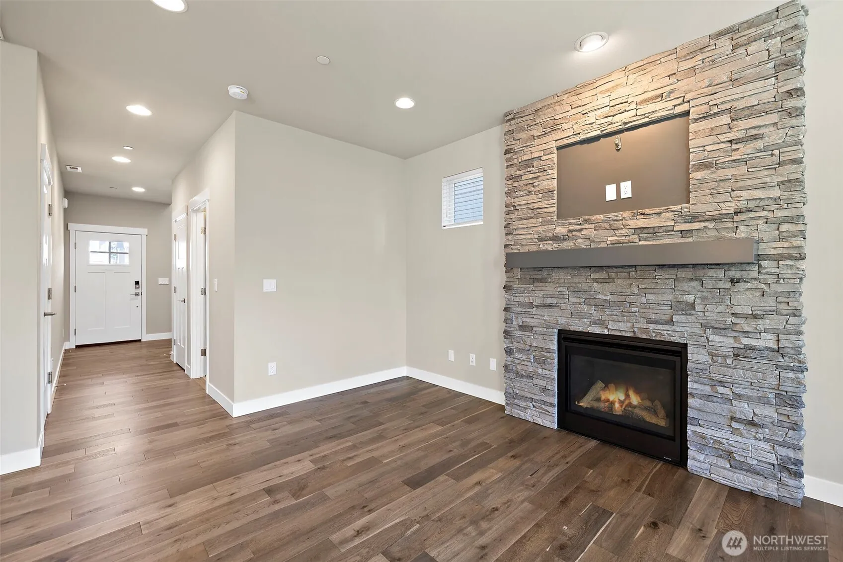 Property photo for 1214 170th Street Sw #a, Lynnwood photo 5