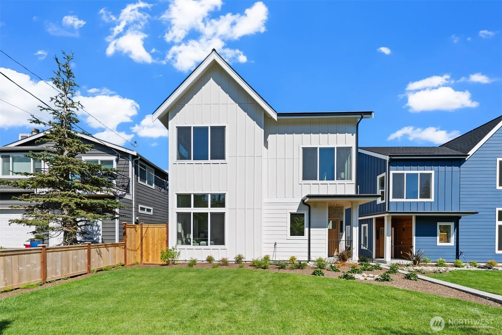 Property photo for 9226 4th Avenue Nw, Seattle photo 2