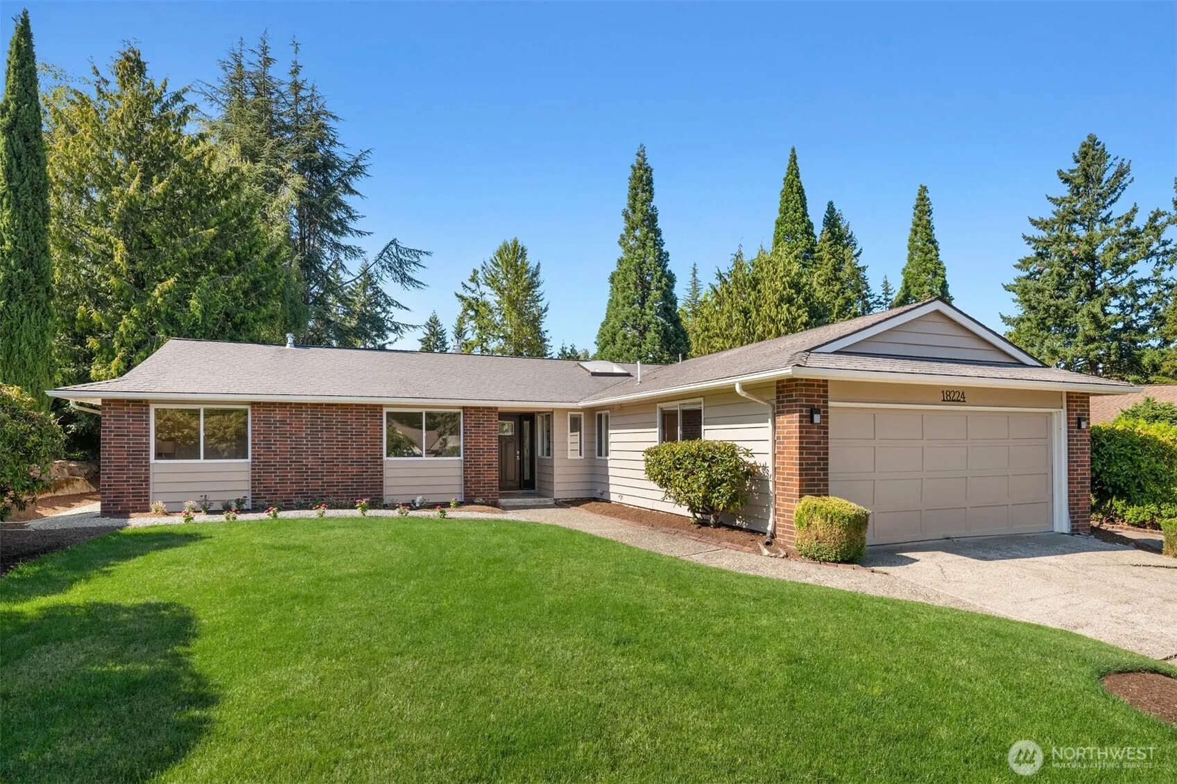 Property photo for 18224 Ne 27th Street, Redmond photo 3