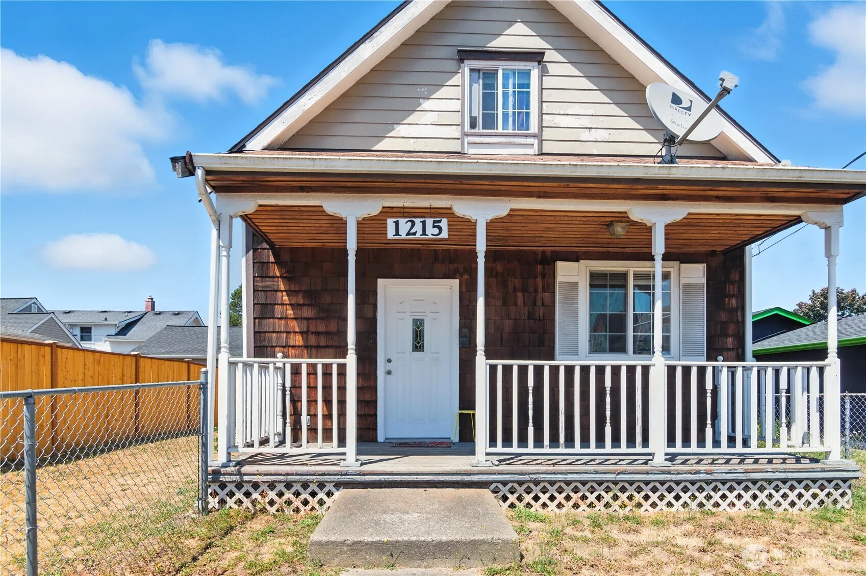 Property photo for 1215 S 16th Street, Tacoma photo 3