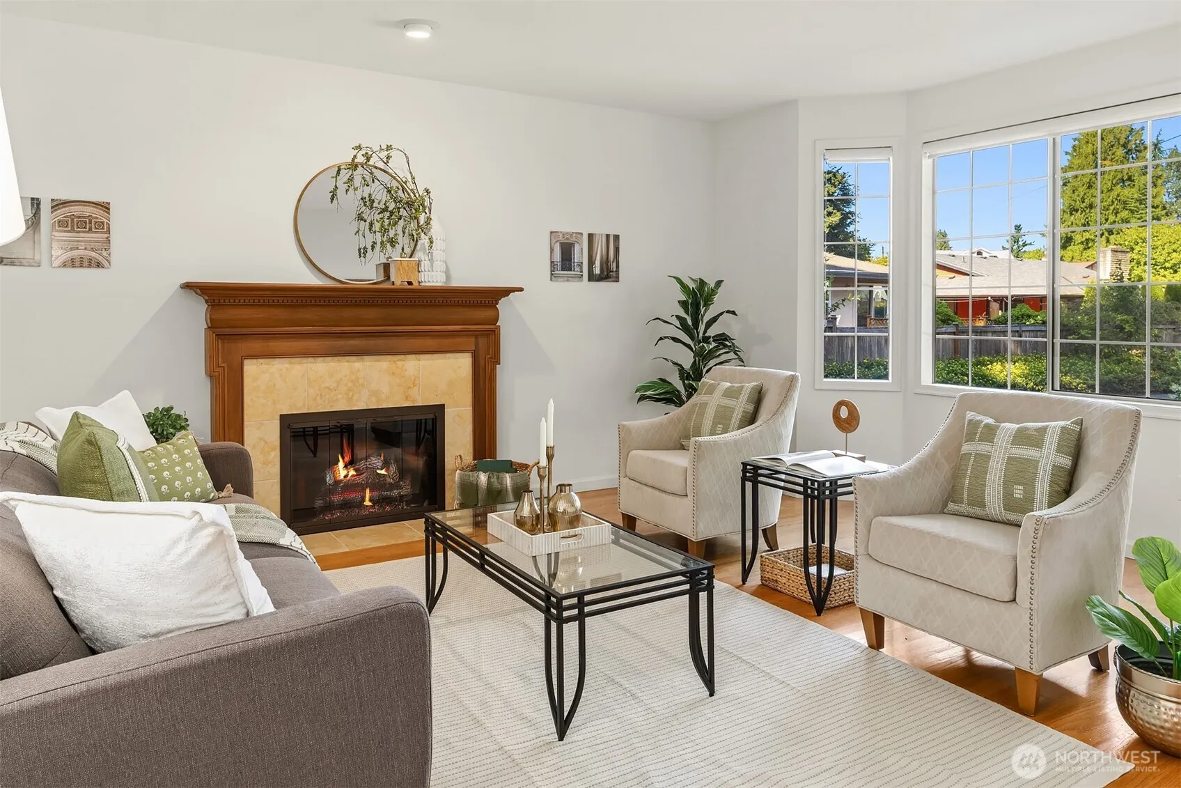 Property photo for 13029 3rd Avenue Ne #d, Seattle photo 3
