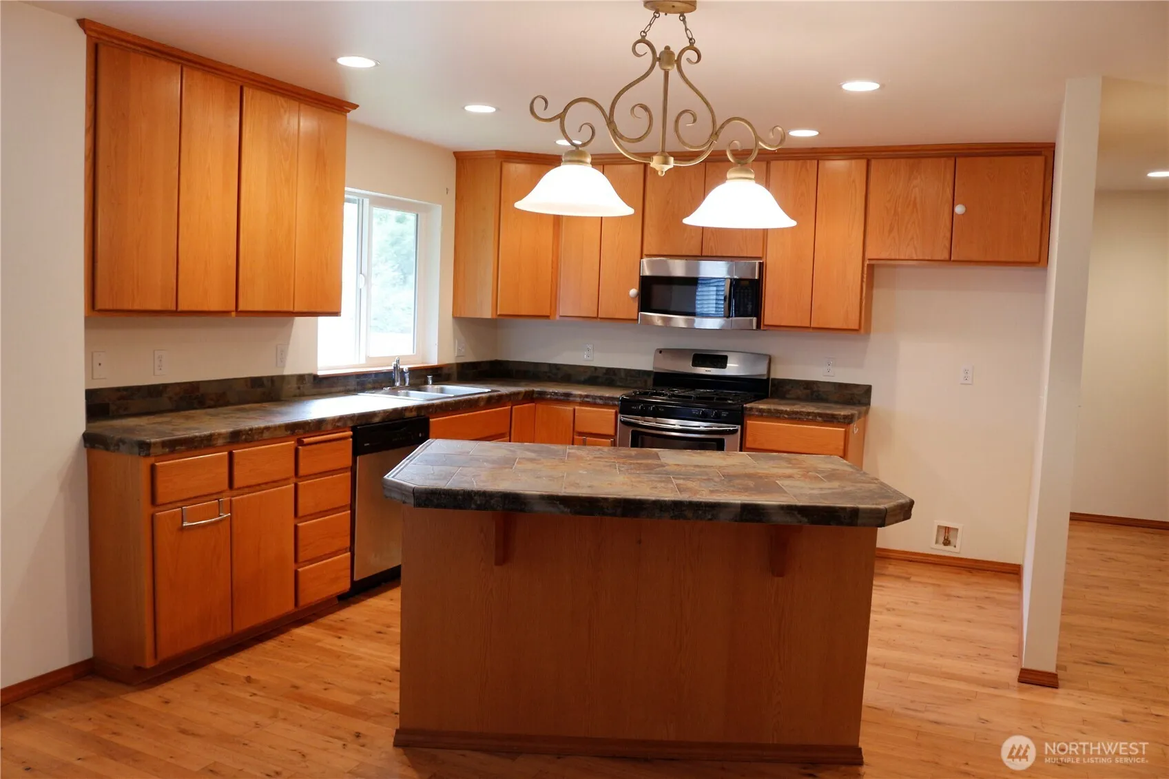 Property photo for 2360 Se Plymouth Way, Port Orchard photo 5