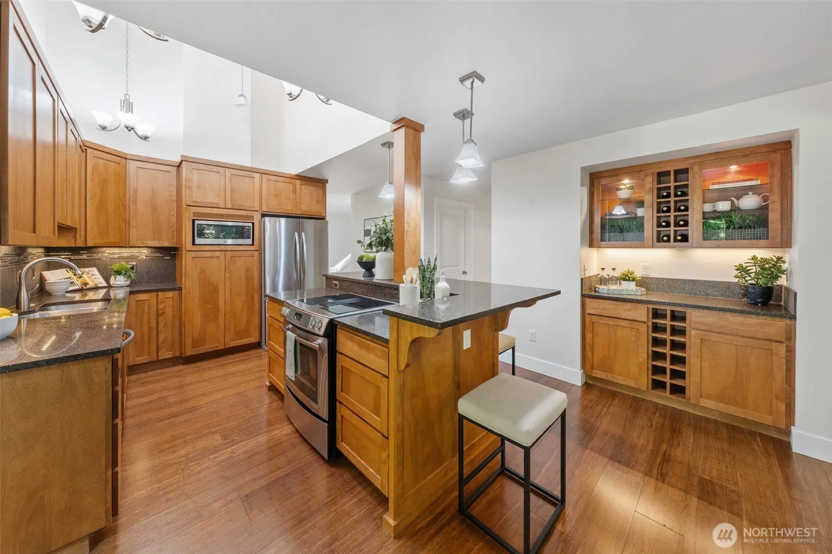Property photo for 17110 Se 43rd Street, Bellevue photo 5