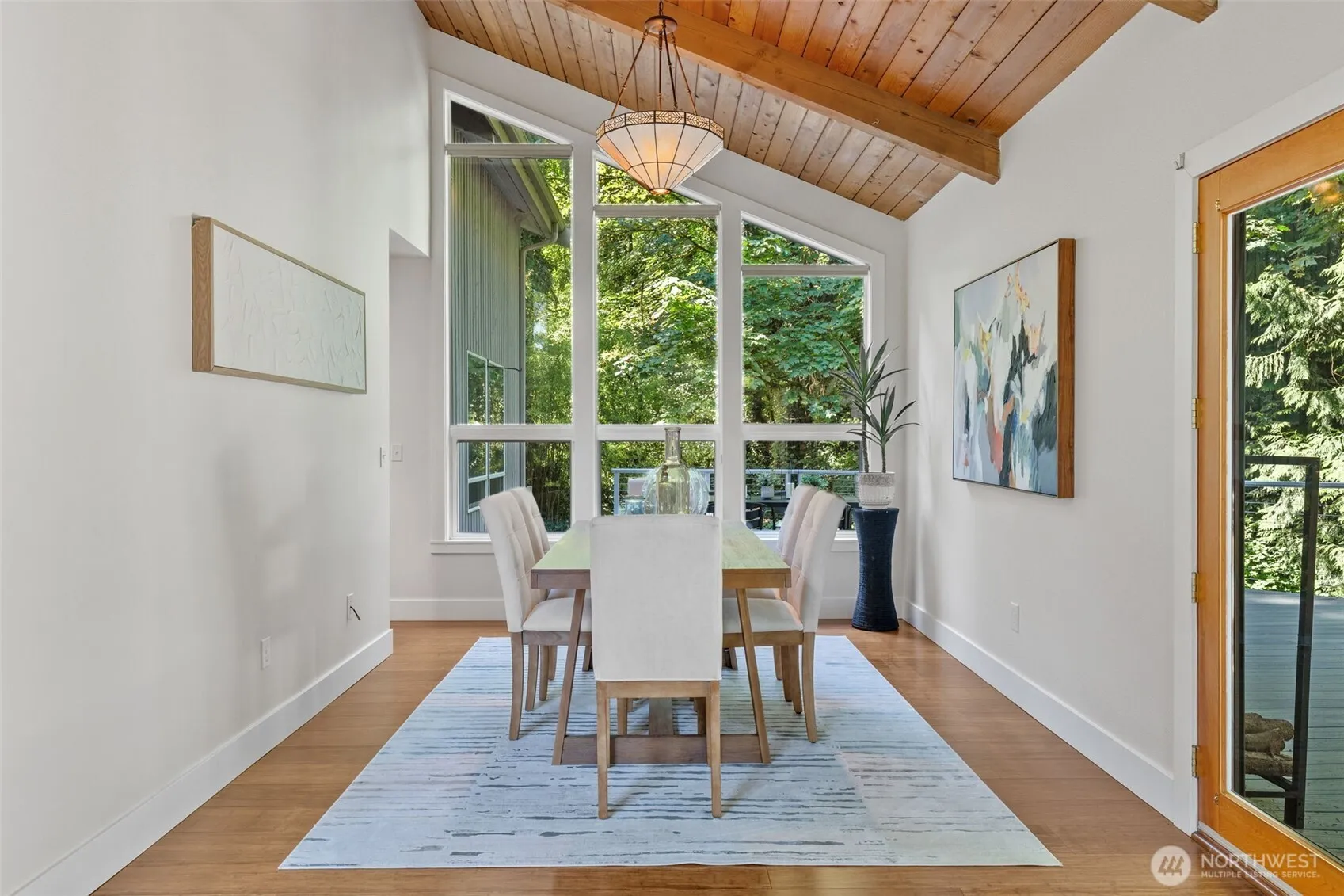 Property photo for 17110 Se 43rd Street, Bellevue photo 3