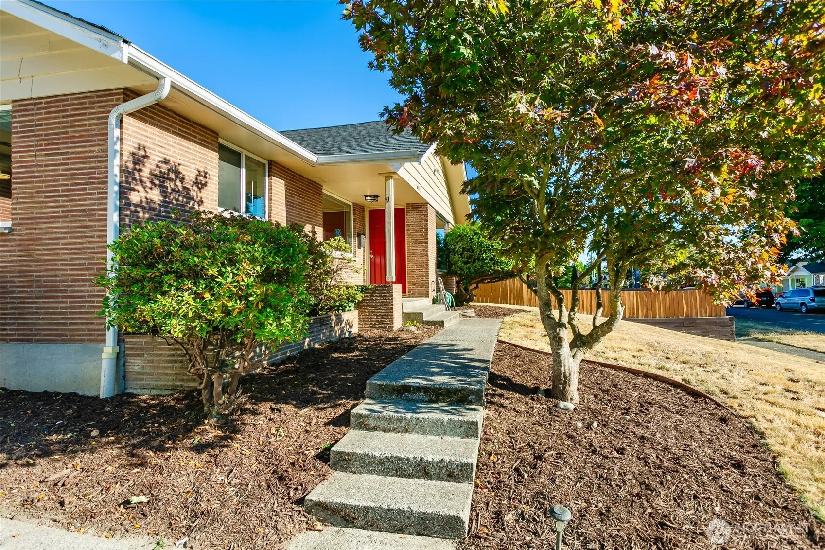 Property photo for 6111 S Thompson Avenue, Tacoma photo 2