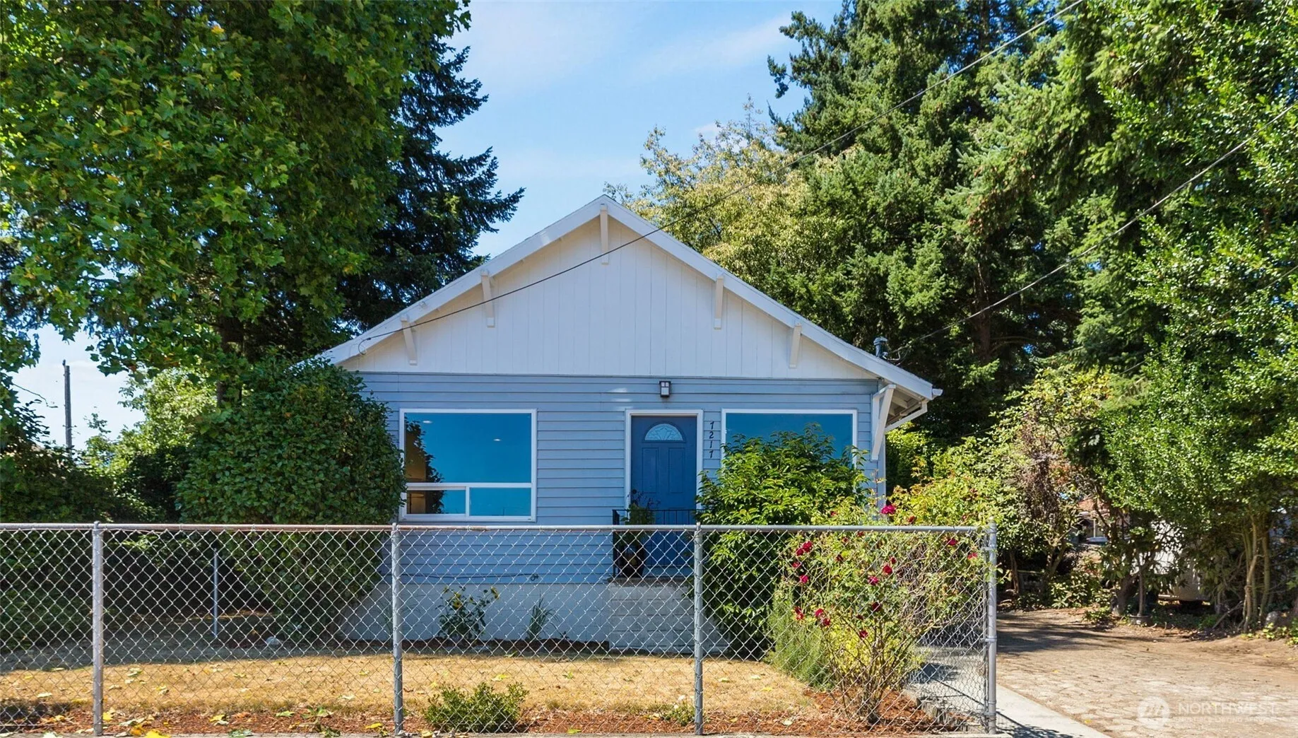 Property photo for 7217 12th Avenue Sw, Seattle photo 2