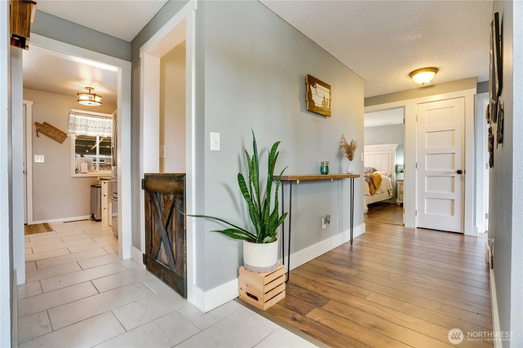 Property photo for 1464 N Woodlawn Street, Tacoma photo 2