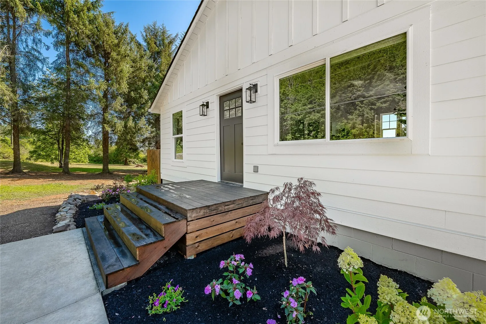 Property photo for 1064 Old Highway 99, Bellingham photo 2