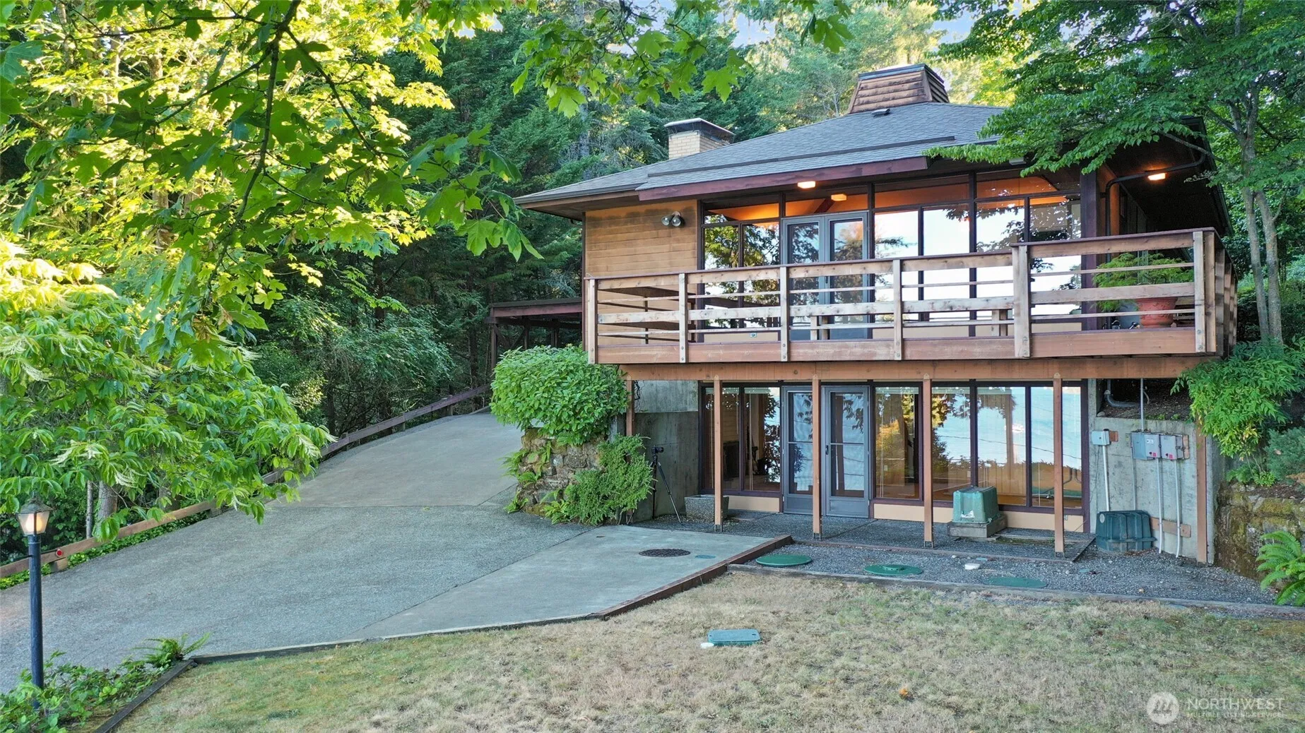 Property photo for 3529 Country Club Drive Nw, Olympia