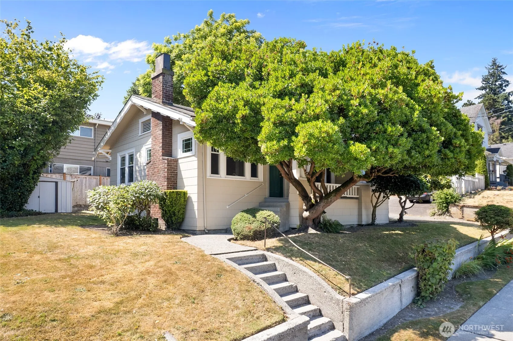 Property photo for 307 W Dravus Street, Seattle