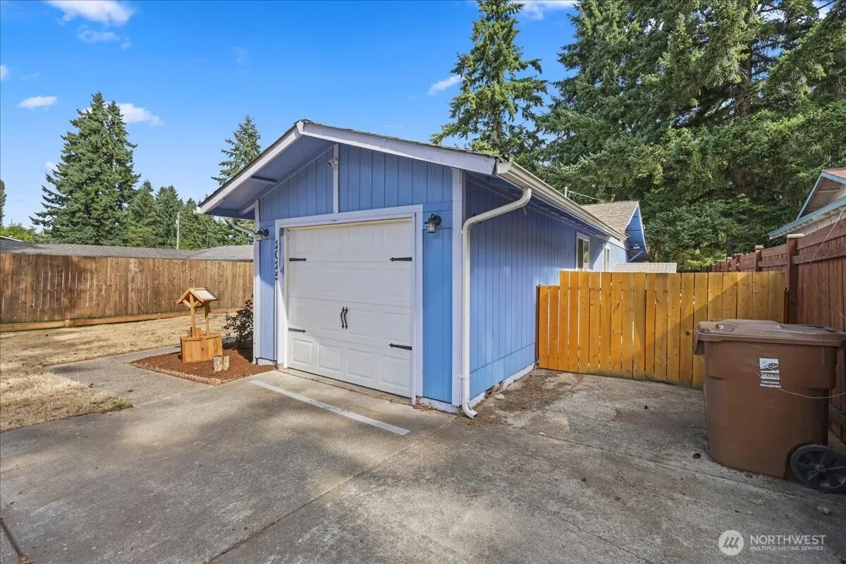 Property photo for 2025 E 62nd Street, Tacoma photo 4
