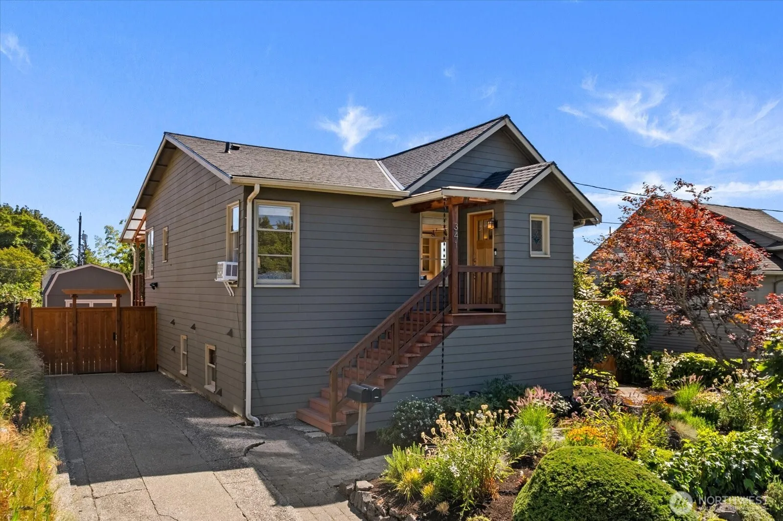 Property photo for 341 Nw 53rd Street, Seattle