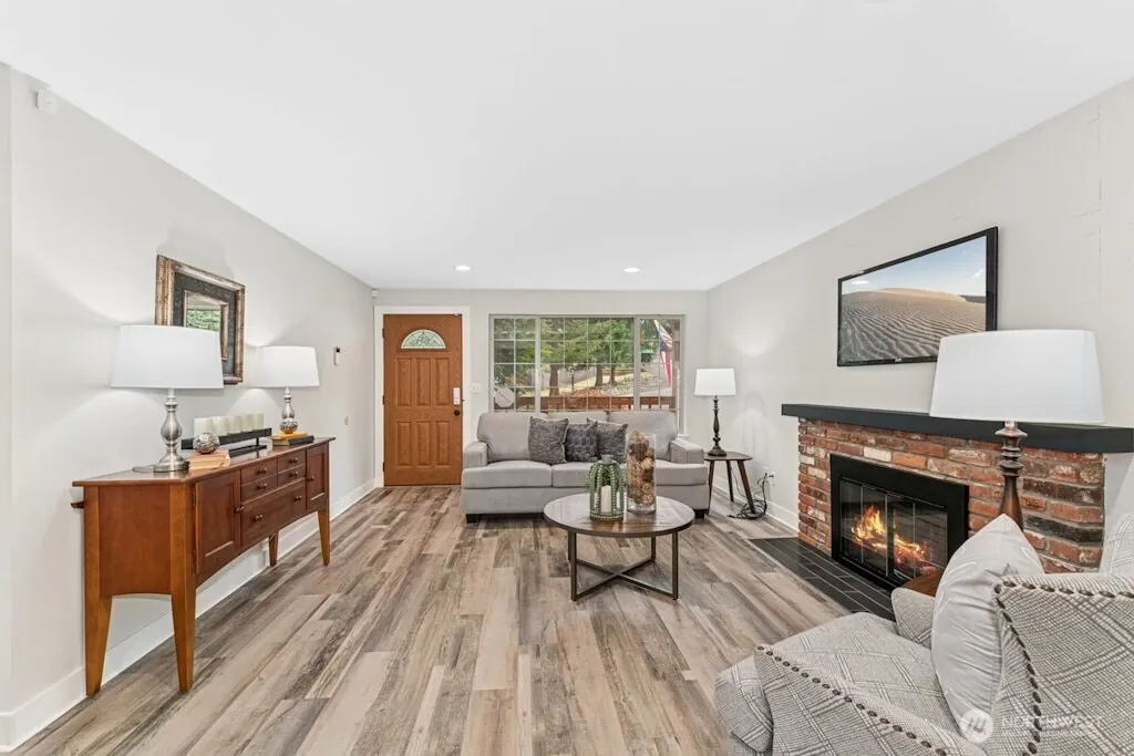 Property photo for 13621 Se 173rd Place, Renton photo 5