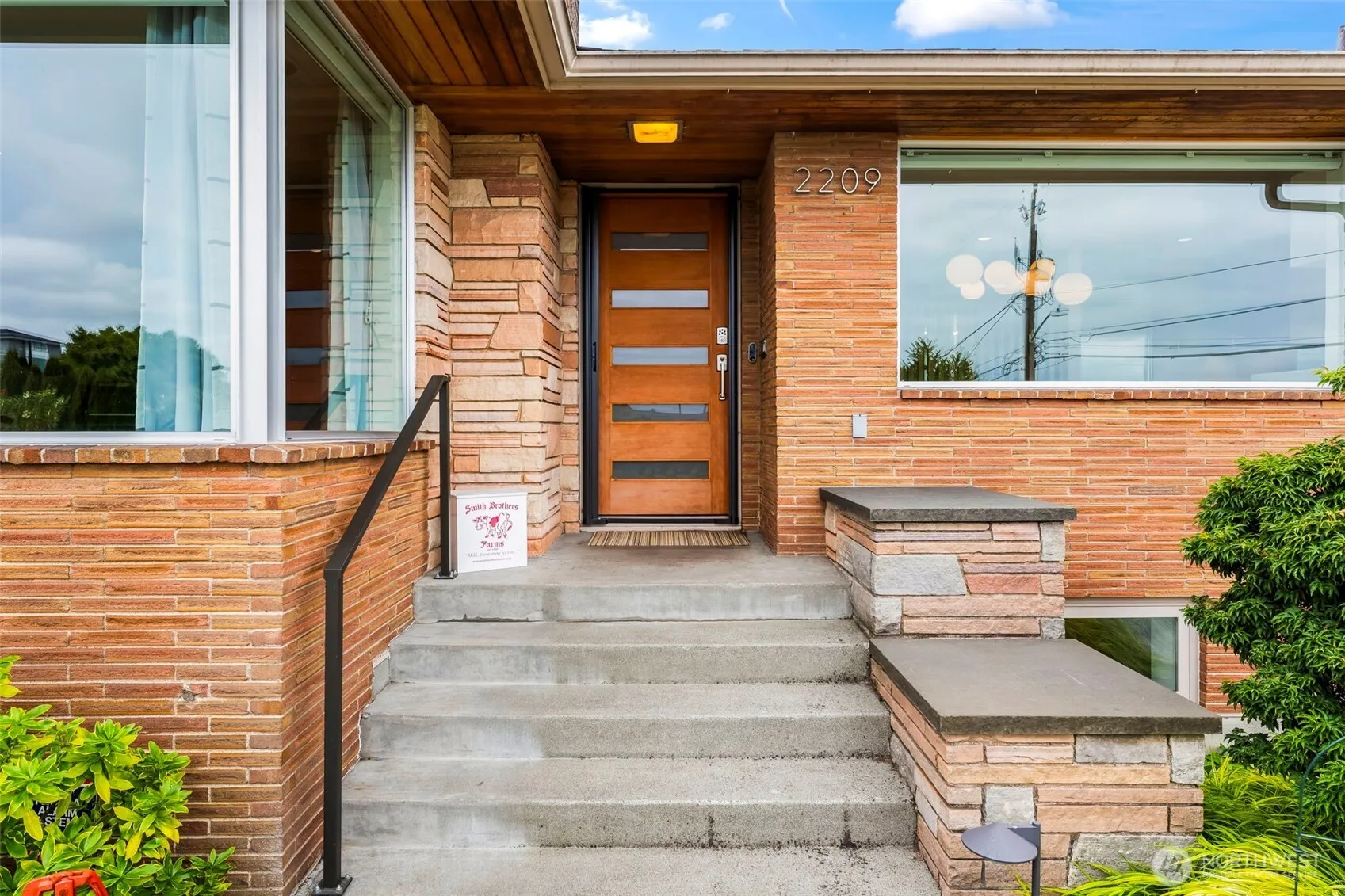 Property photo for 2209 Nw 93rd Street, Seattle photo 4