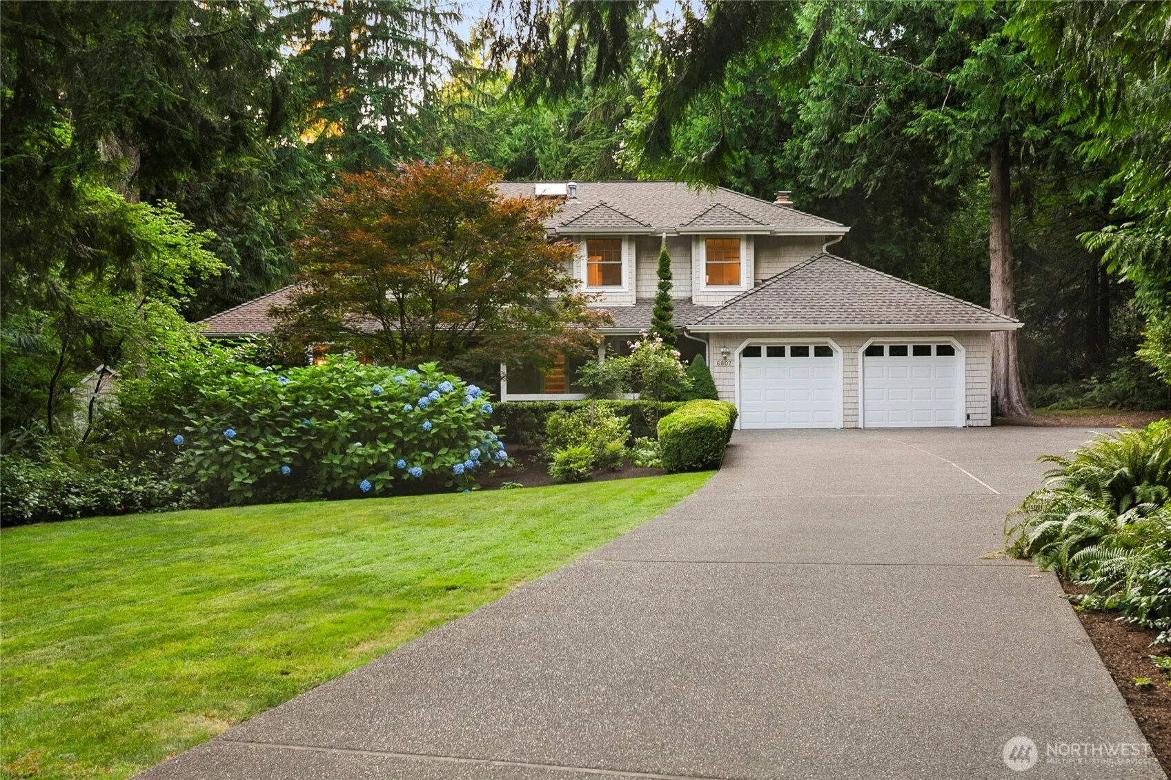 Property photo for 6807 205th Avenue Ne, Redmond