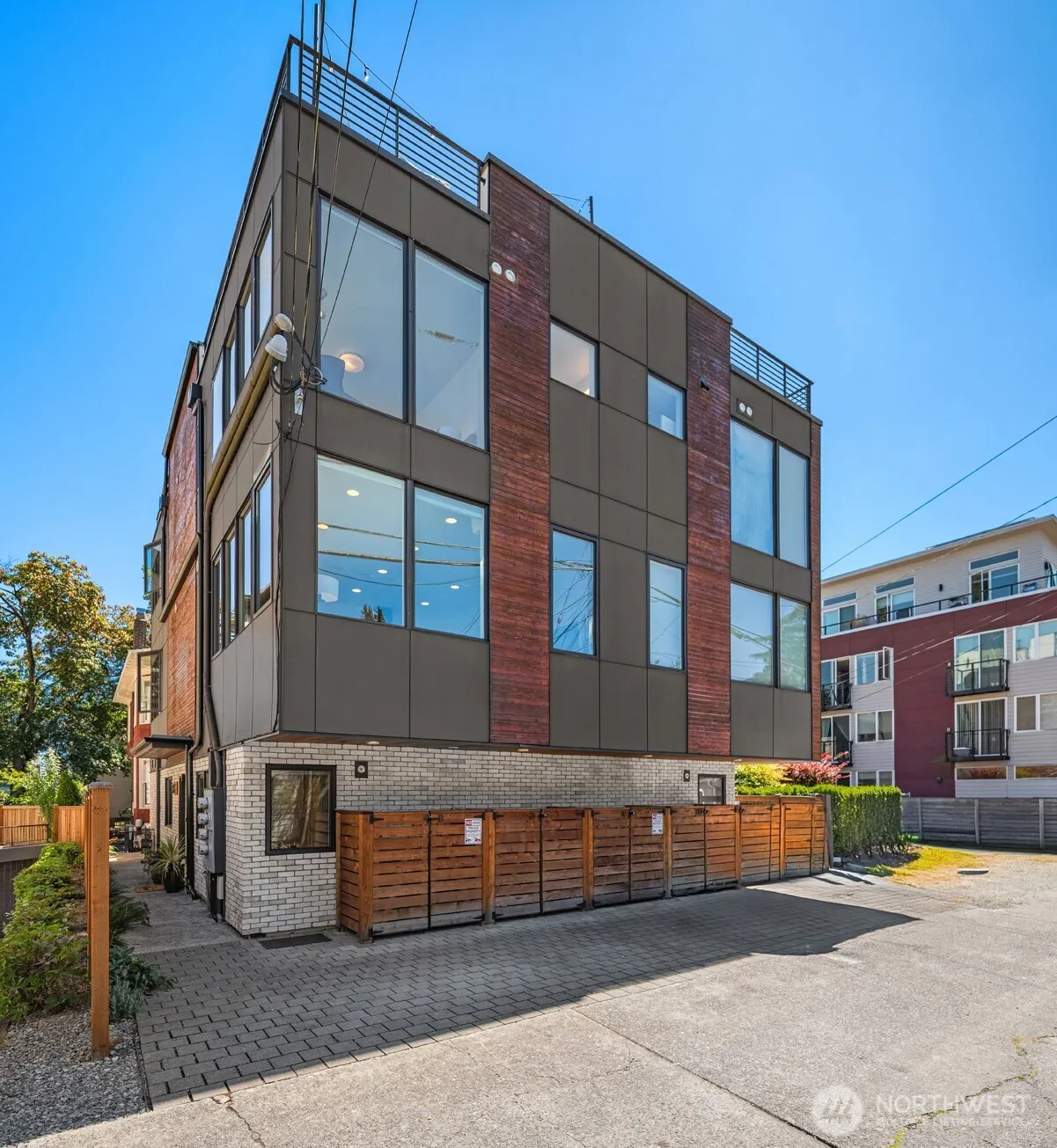 Property photo for 119 18th Avenue E #b, Seattle