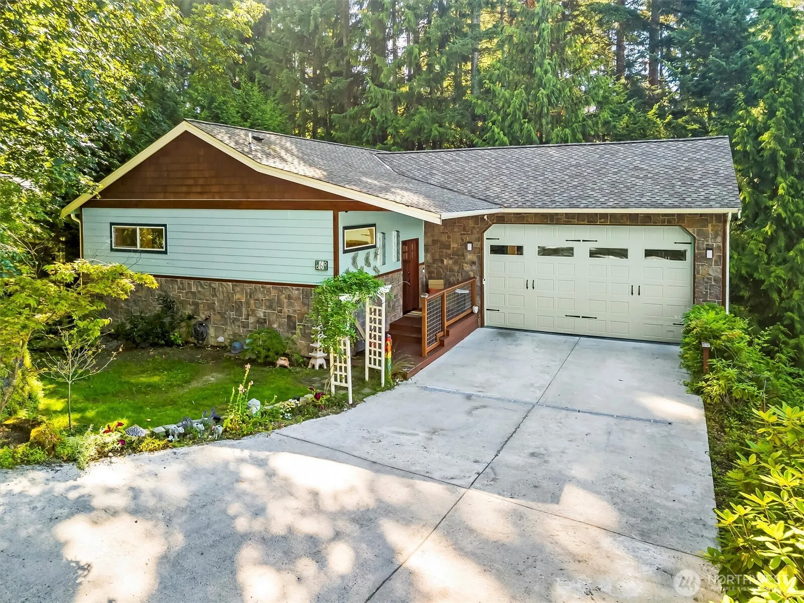 Property photo for 6 Sunflower Circle, Bellingham