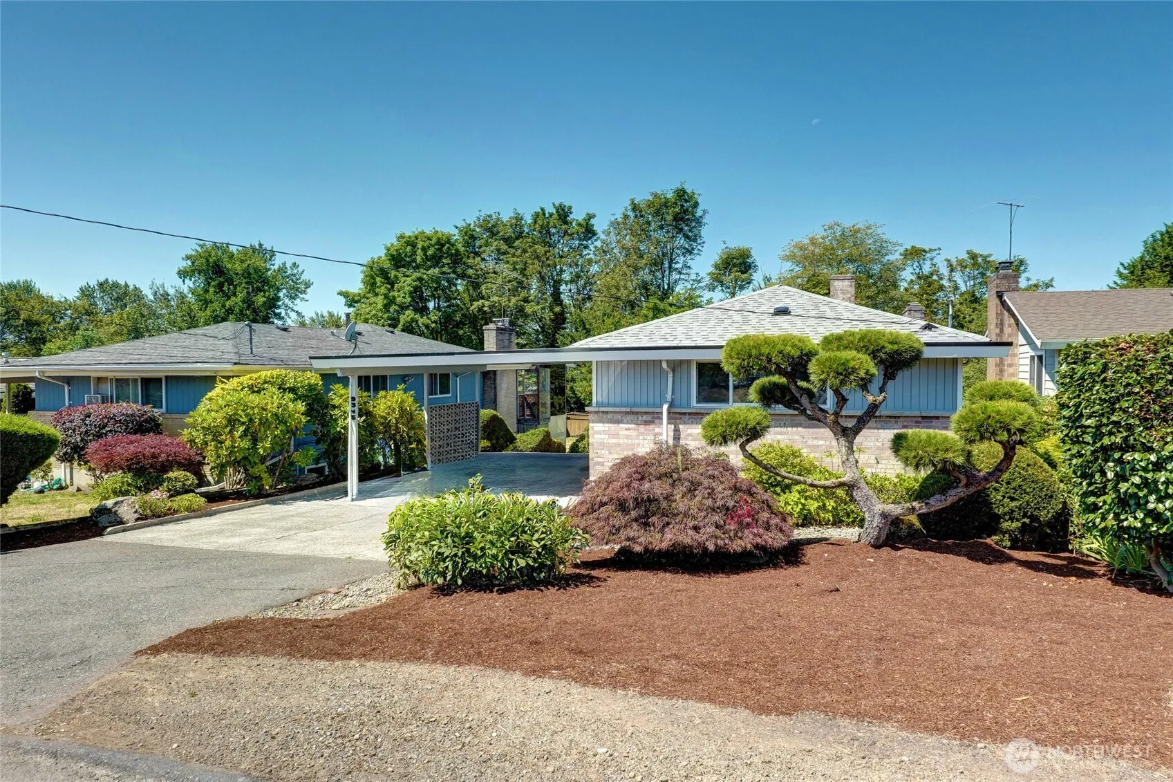 Property photo for 9345 37th Avenue S, Seattle photo 2