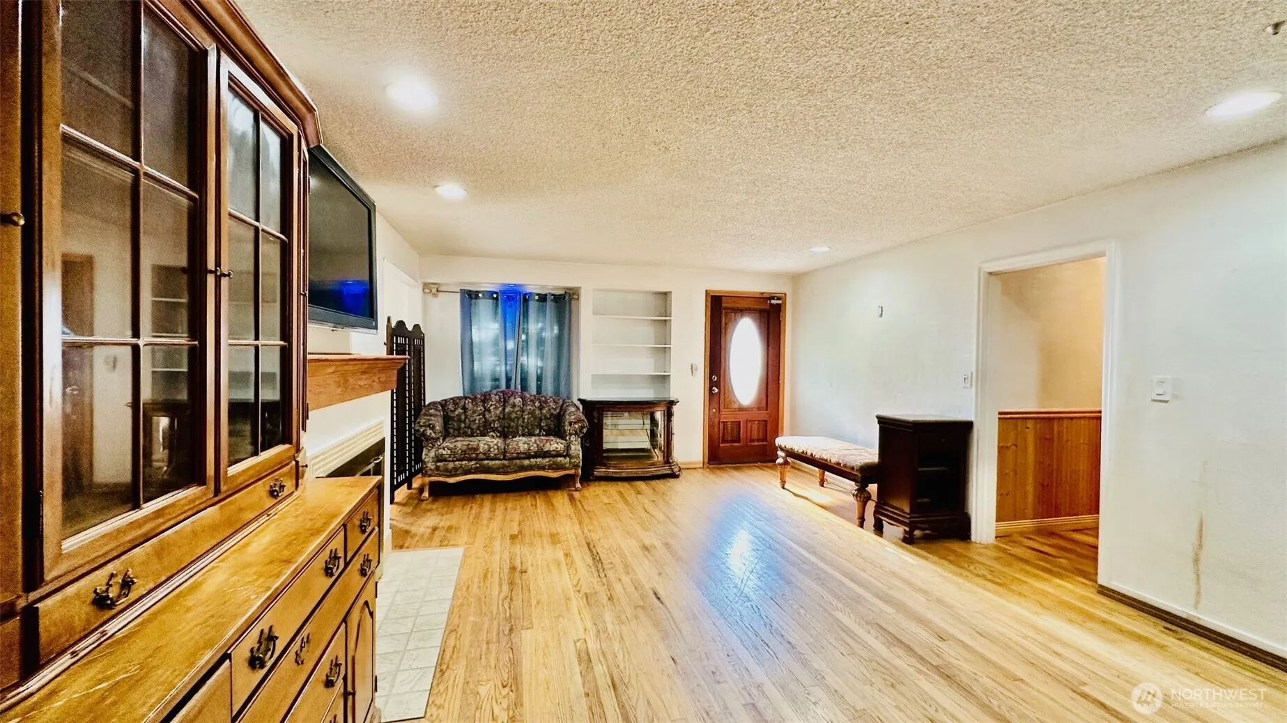Property photo for 12238 4th Avenue Nw, Seattle photo 5