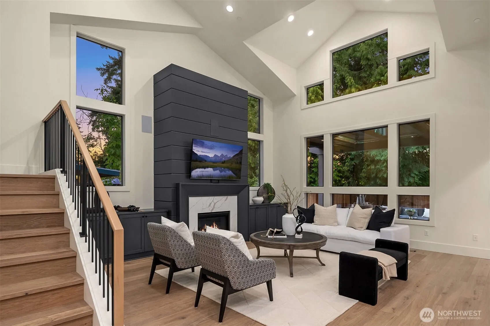 Property photo for 15118 Se 41st Street, Bellevue photo 2