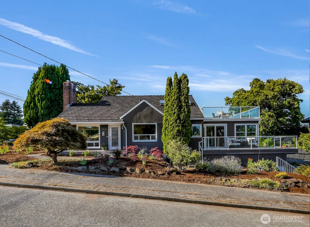 Property photo for 3712 W Prosper Street, Seattle