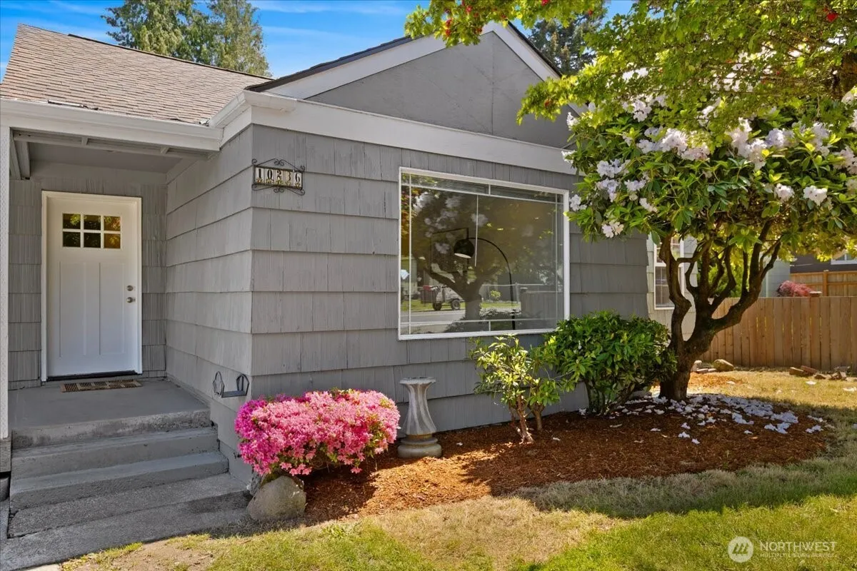 Property photo for 10236 1st Avenue S, Seattle