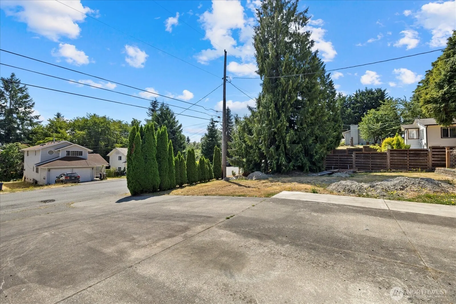 Property photo for 2508 58th Avenue Ne, Tacoma photo 3