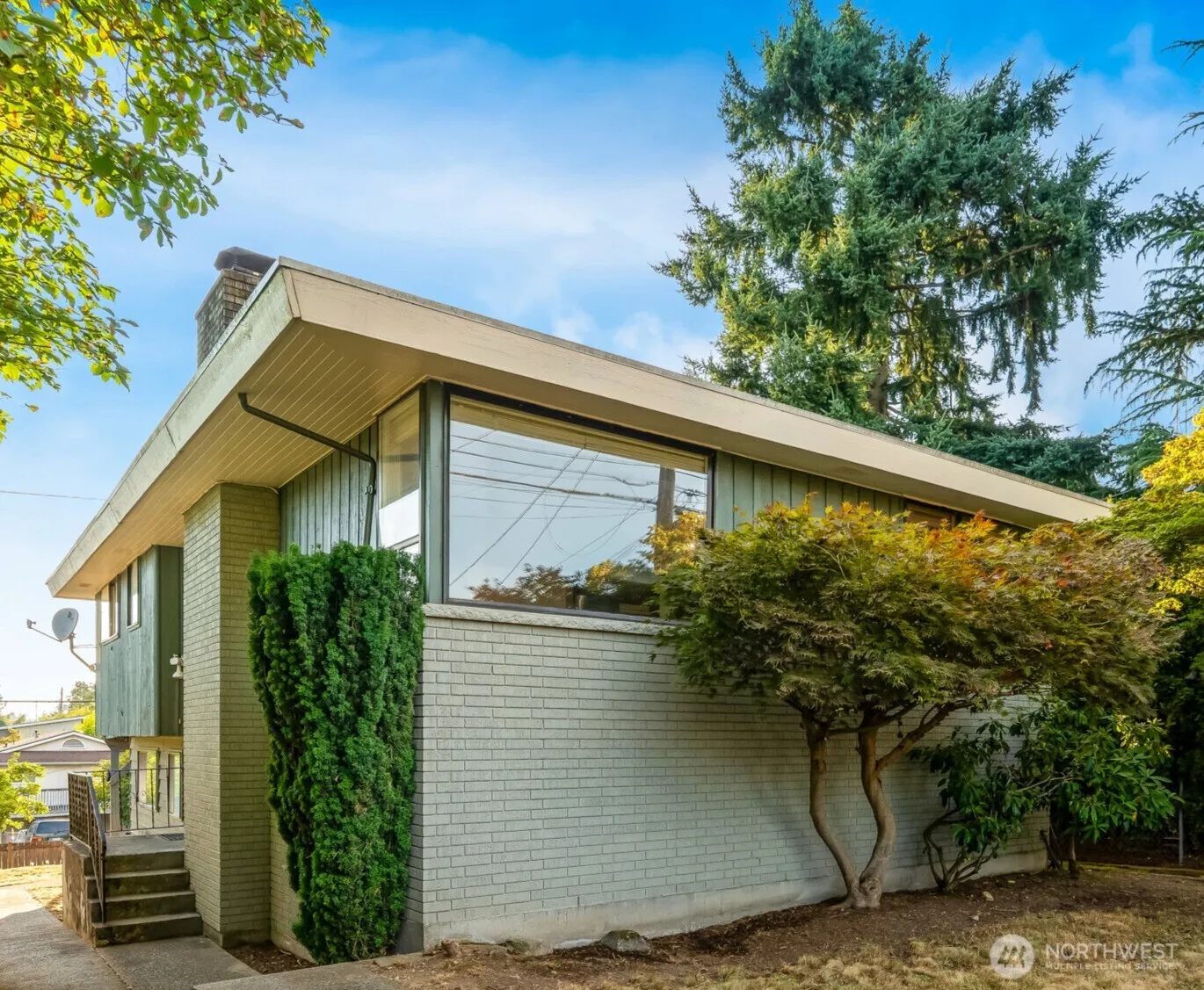 Property photo for 8613 16th Avenue Sw, Seattle