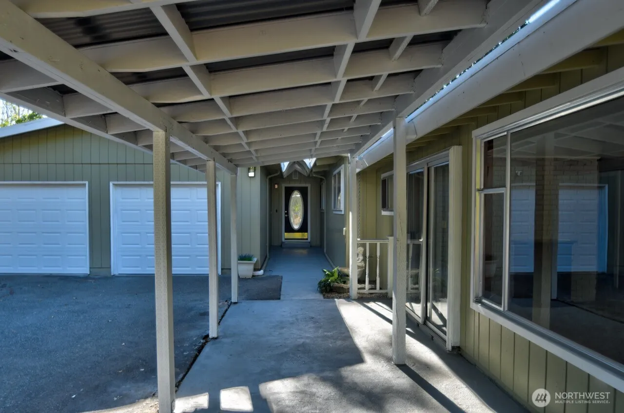 Property photo for 935 Delphi Road Sw, Olympia photo 3