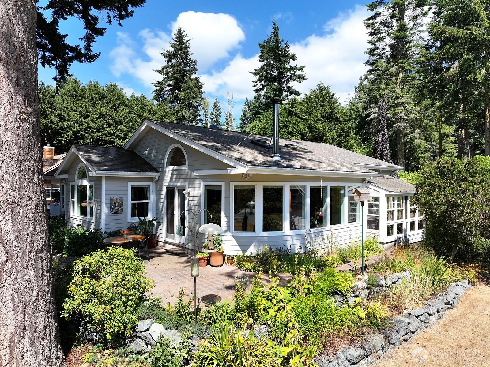 Property photo for 3681 Lagoon View Drive, Greenbank