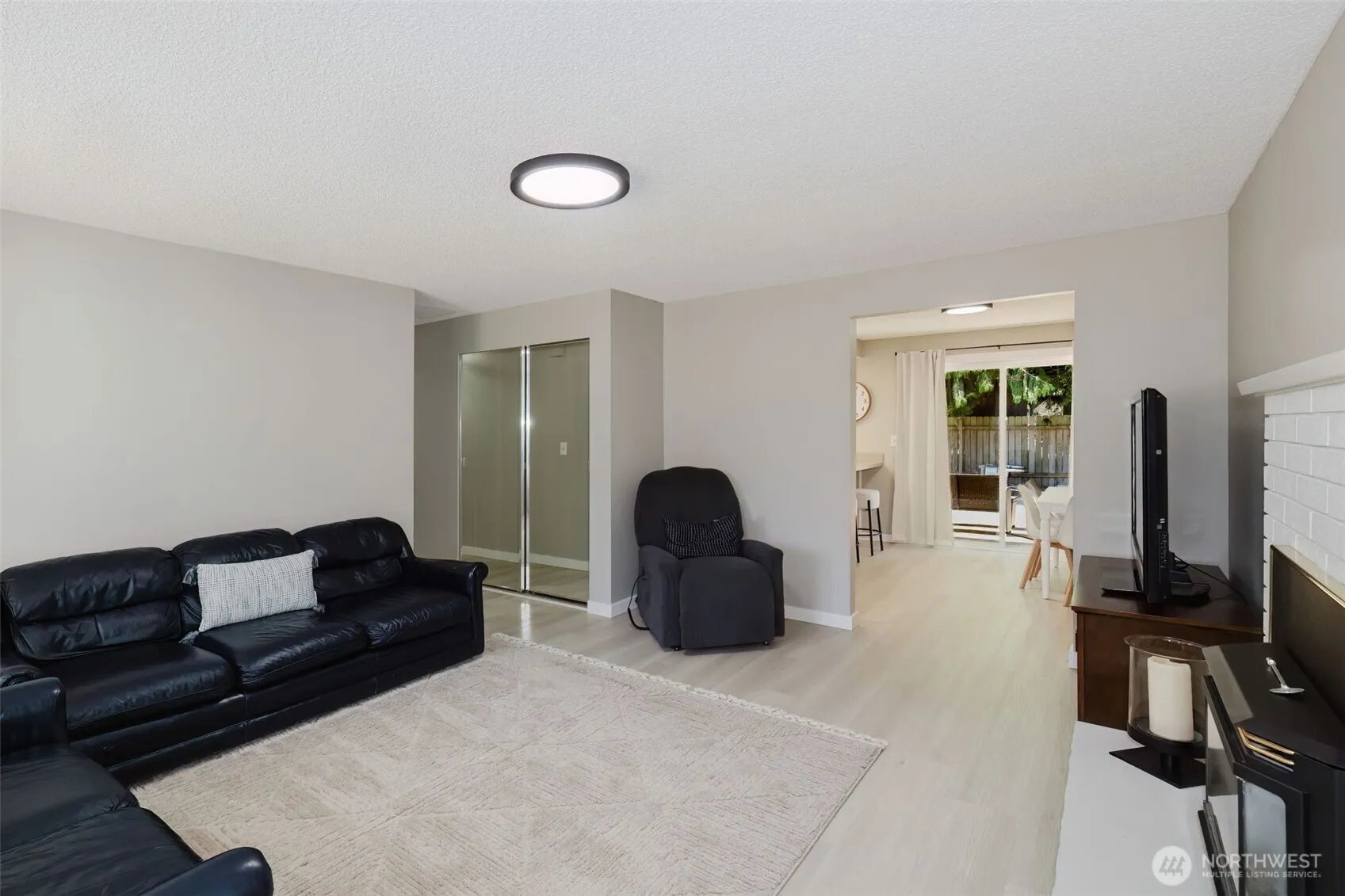Property photo for 254 Ne Silver Pine Drive, Bremerton photo 4