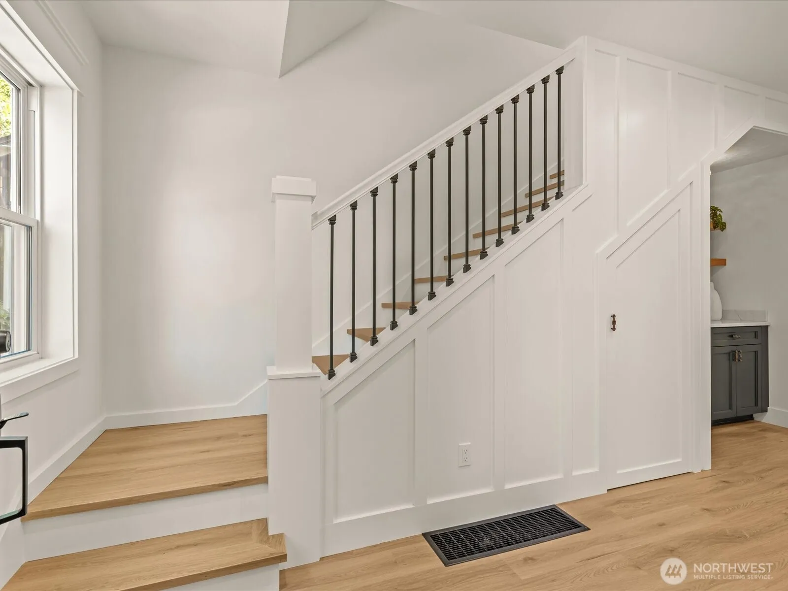 Property photo for 1423 N 54th Street, Seattle photo 5