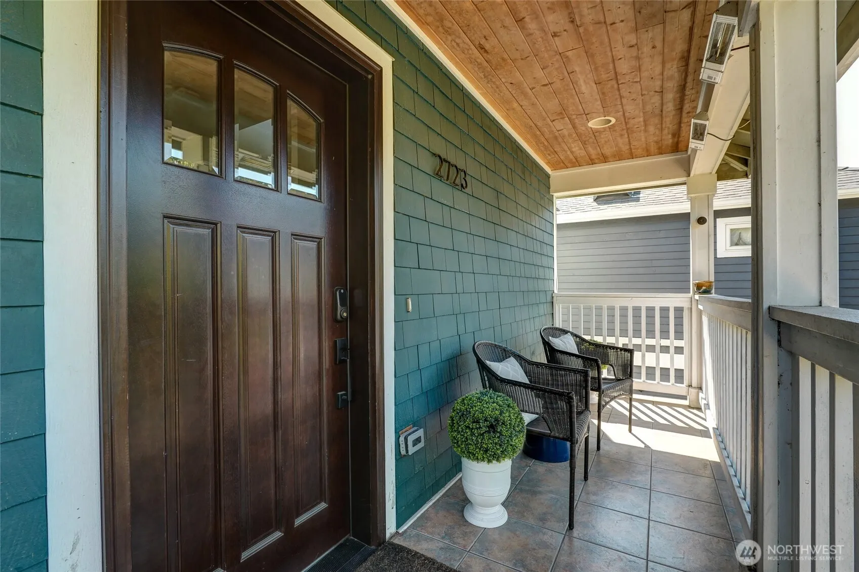 Property photo for 2723 S King St, Seattle photo 3