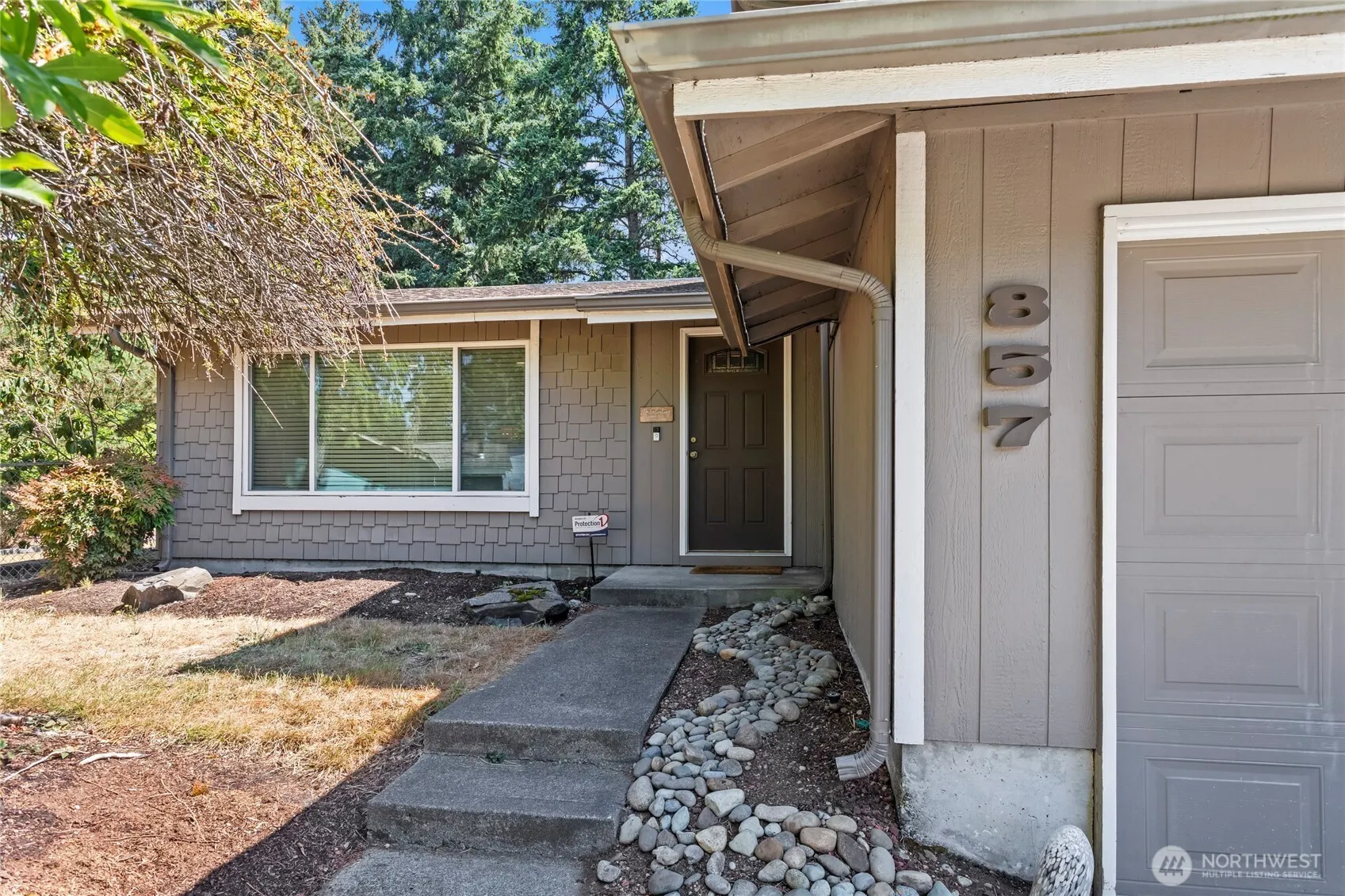 Property photo for 857 136th Street E, Tacoma photo 2