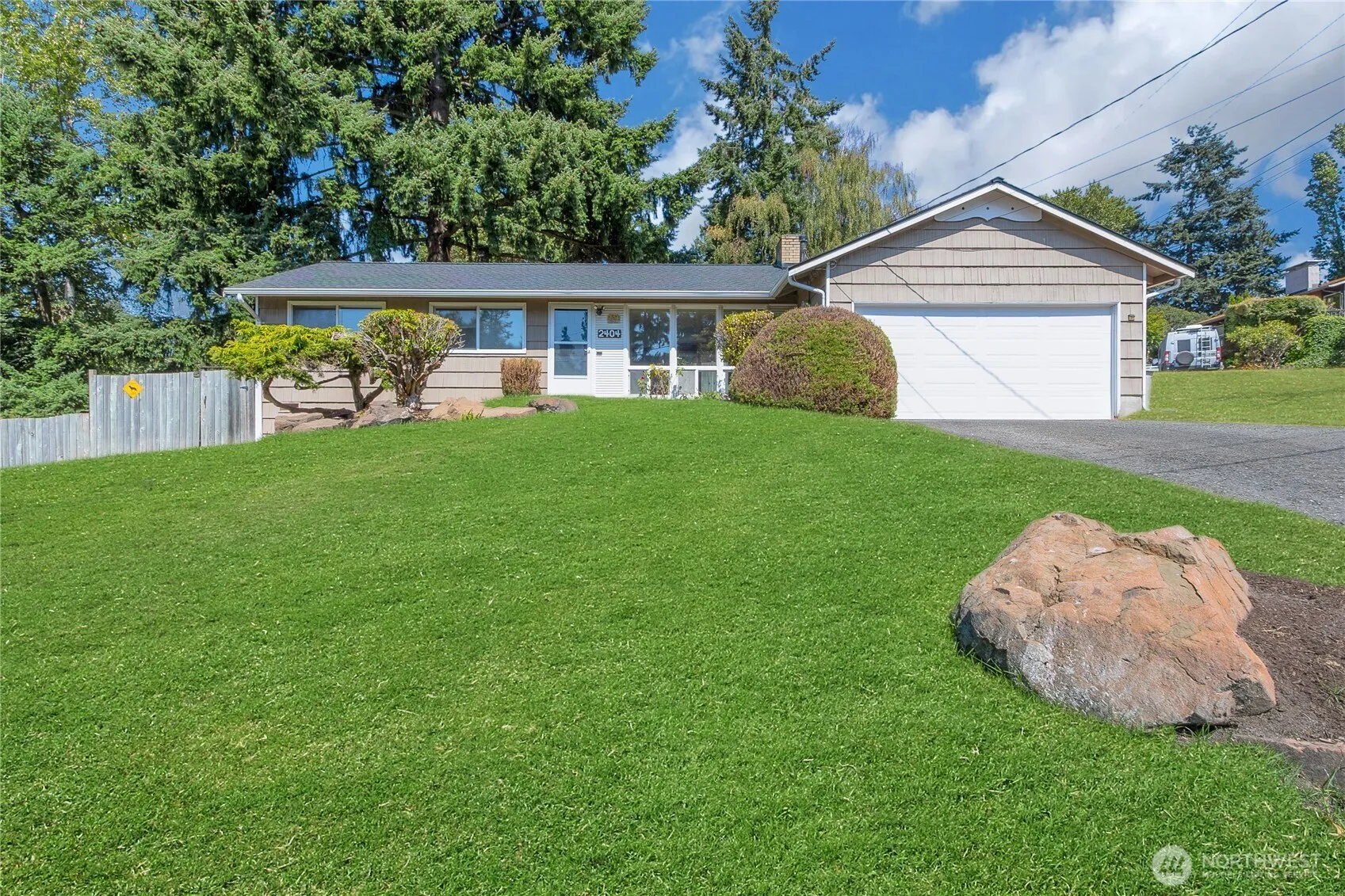 Property photo for 2404 S 249th Place, Kent