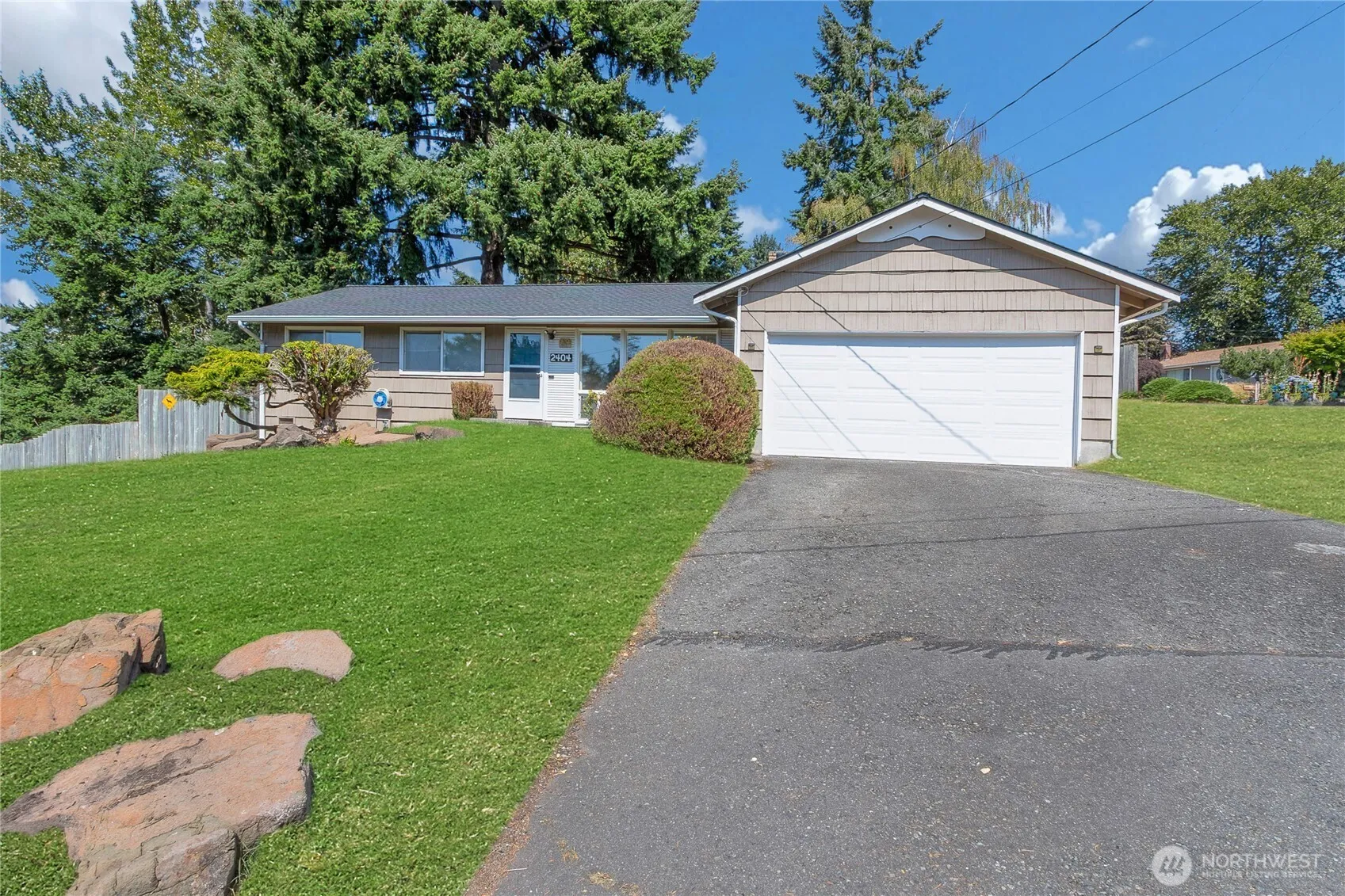 Property photo for 2404 S 249th Place, Kent photo 2