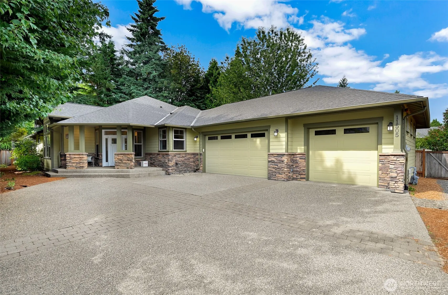 Property photo for 11505 111th Place Ne, Kirkland