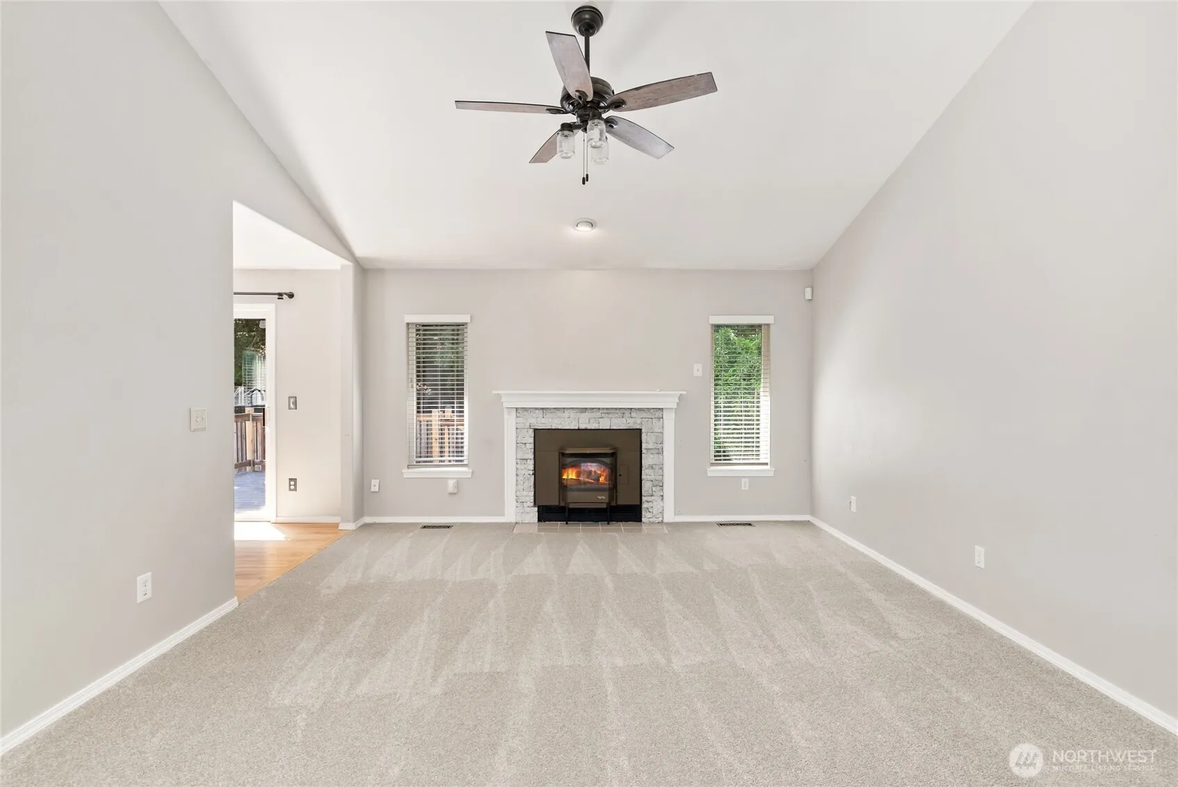 Property photo for 2202 18th Street Se, Puyallup photo 4