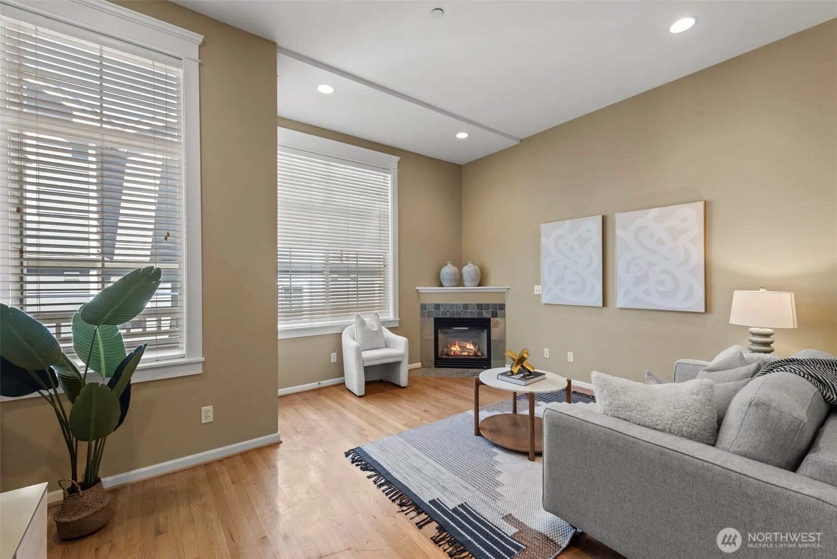 Property photo for 63 Etruria Street #b, Seattle photo 3