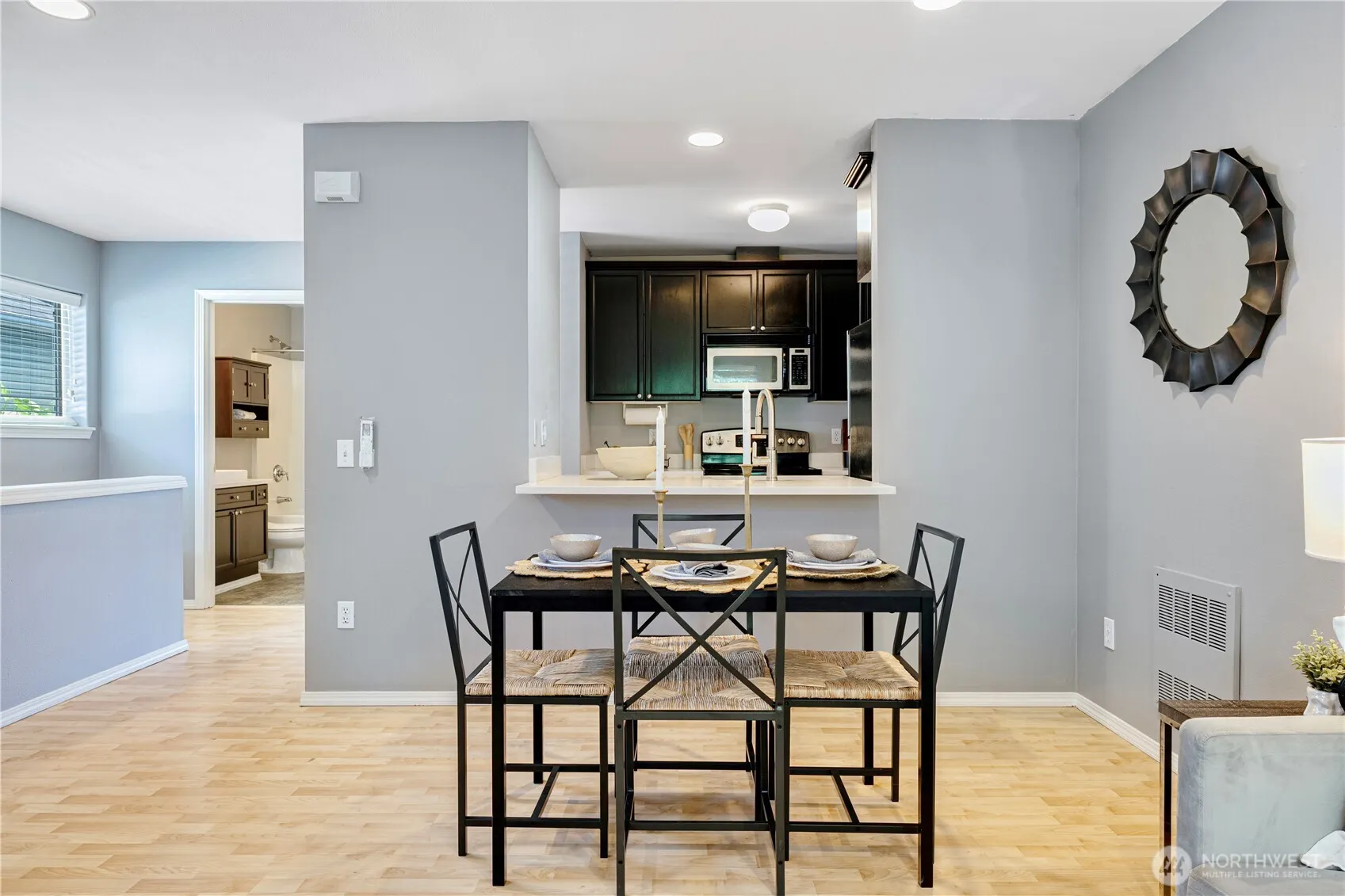 Property photo for 3446 A 34th Avenue W, Seattle photo 4