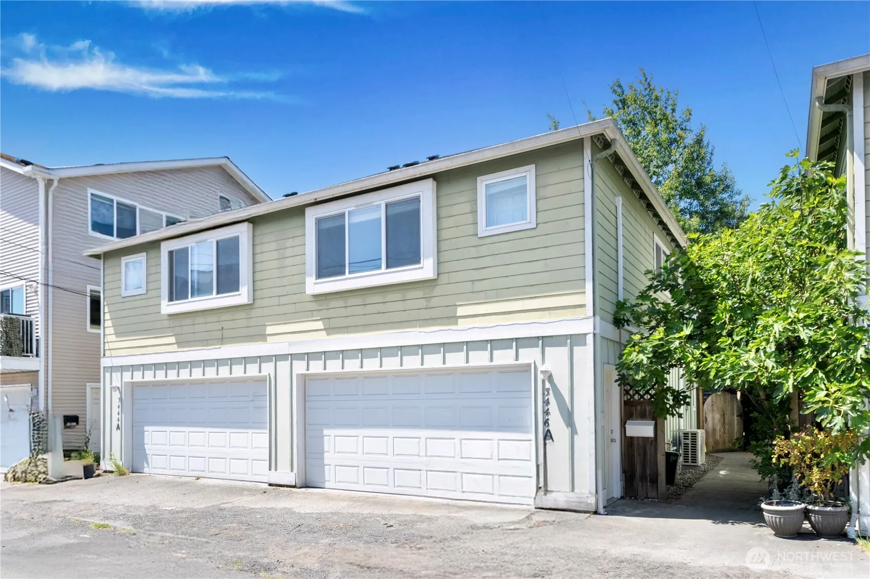 Property photo for 3446 A 34th Avenue W, Seattle