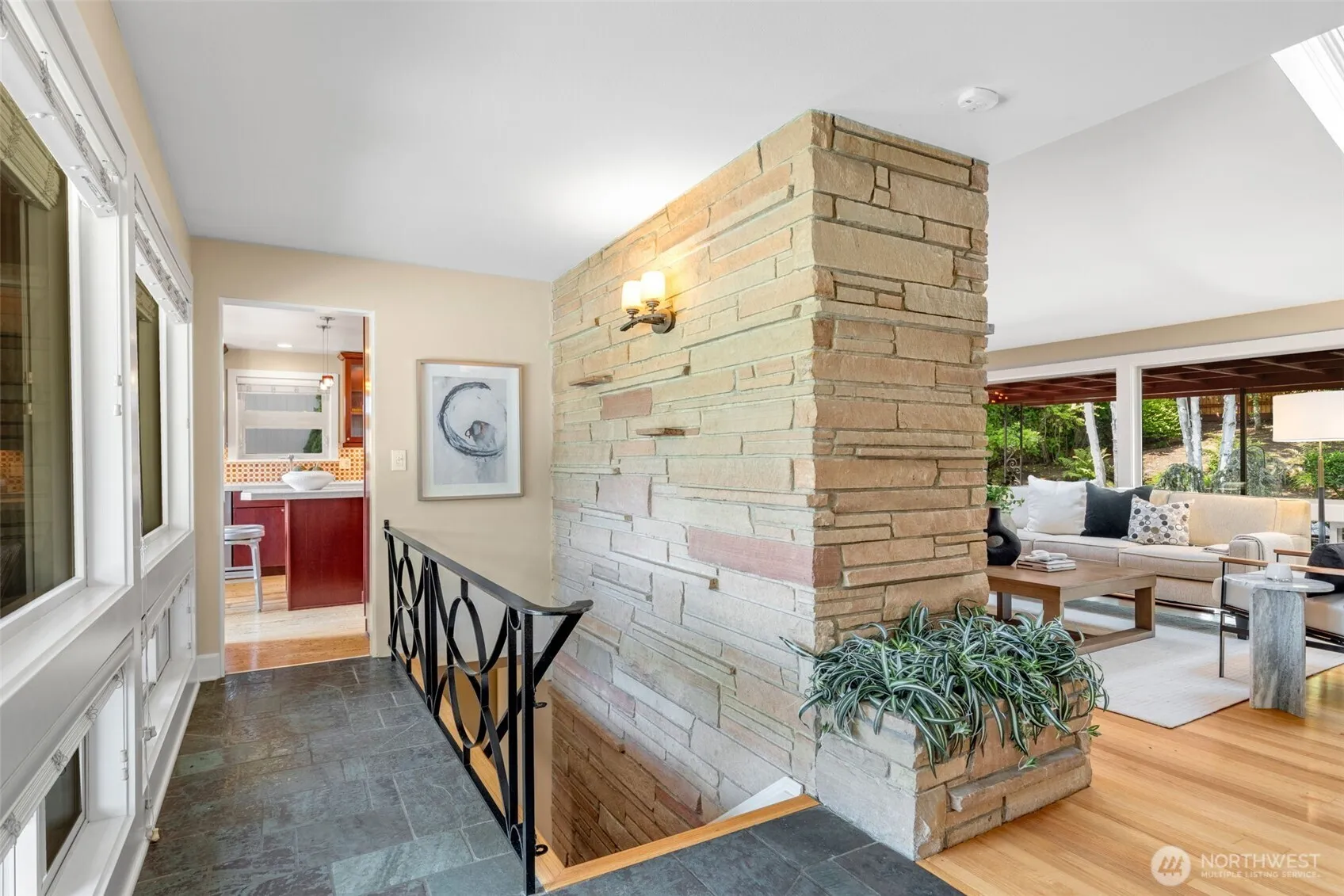 Property photo for 3627 Arapahoe Place W, Seattle photo 5