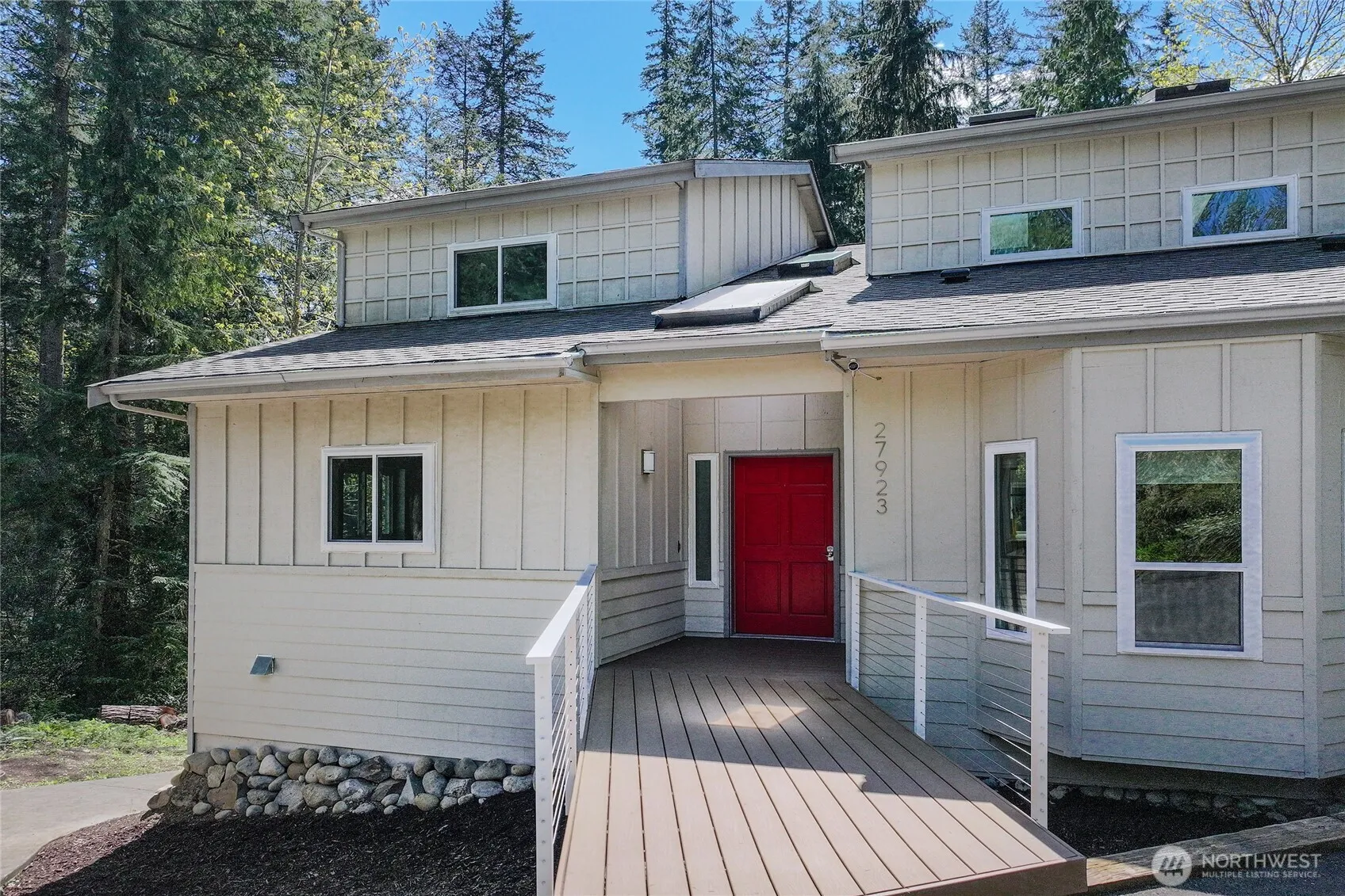 Property photo for 27923 Ne 49th Street, Redmond photo 2
