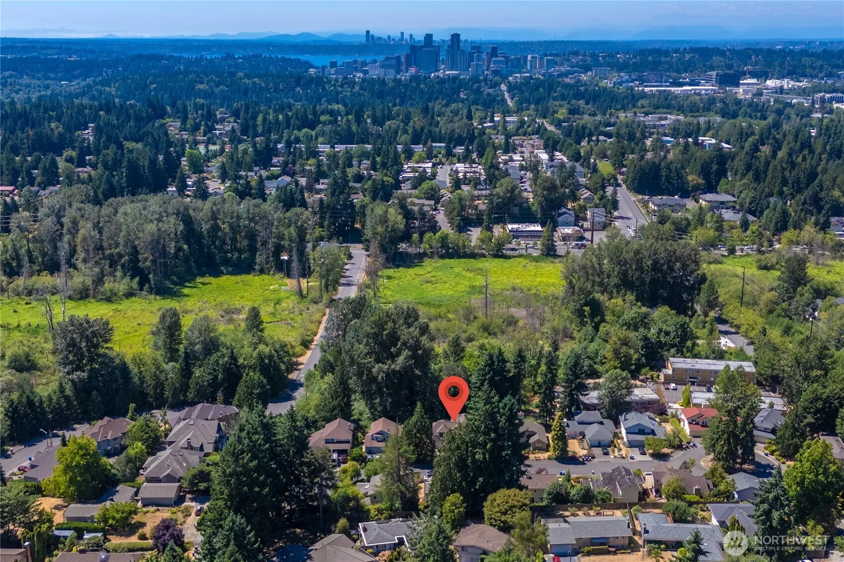 Property photo for 609 151st Place Ne, Bellevue photo 3