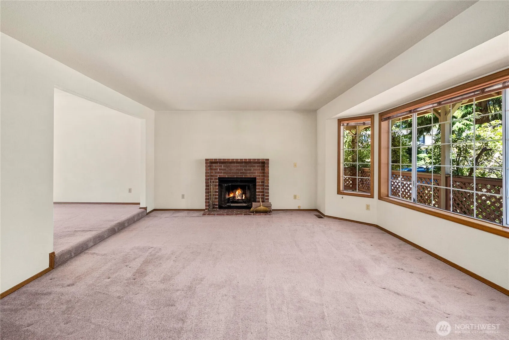 Property photo for 609 151st Place Ne, Bellevue photo 4