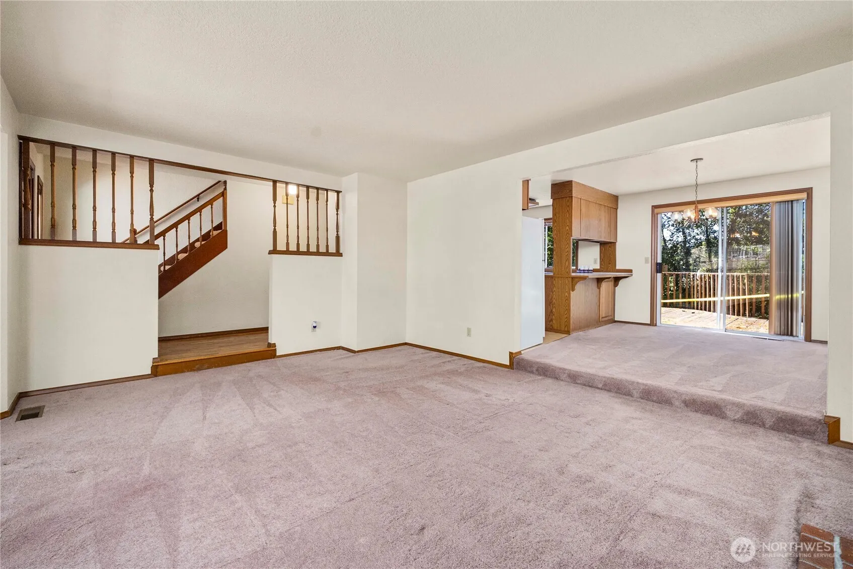 Property photo for 609 151st Place Ne, Bellevue photo 5
