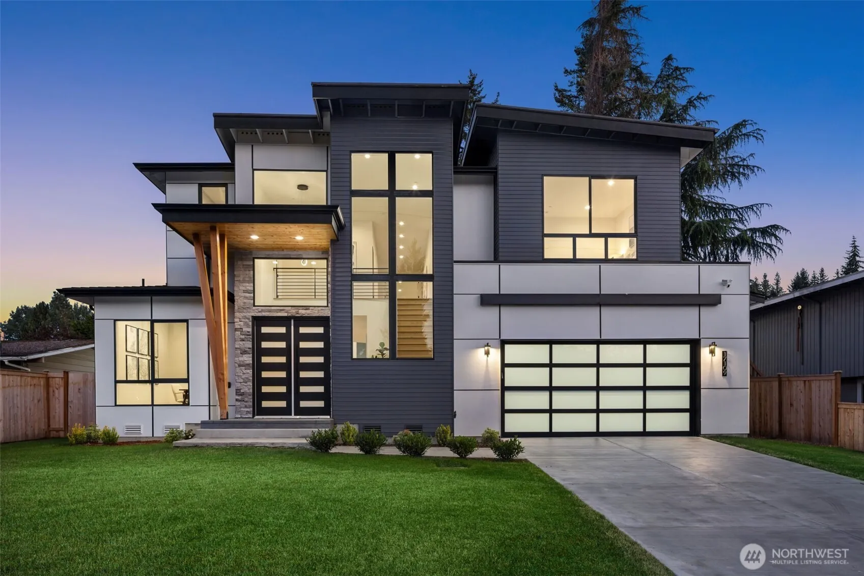 Property photo for 17109 Ne 16th Place, Bellevue