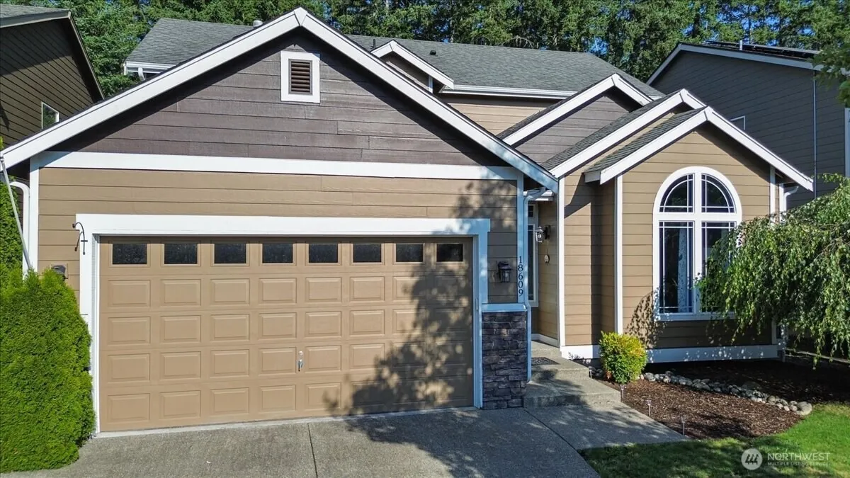 Property photo for 18609 87th Avenue Ct E, Puyallup photo 2