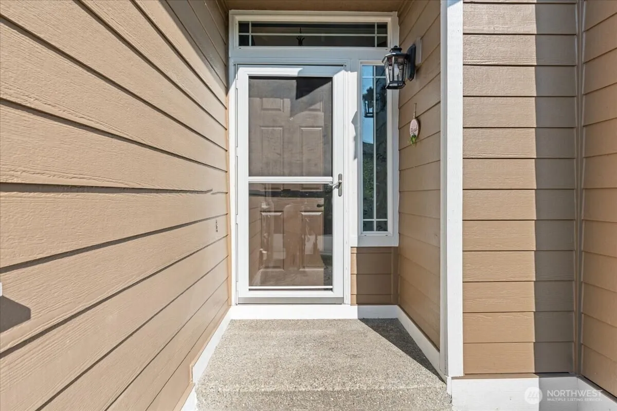Property photo for 18609 87th Avenue Ct E, Puyallup photo 3