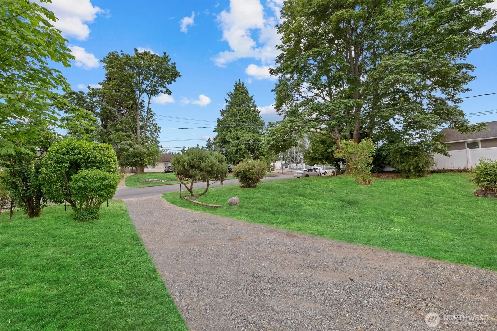 Property photo for 6215 28th Street Ne, Tacoma photo 2